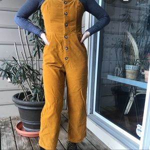 URBAN OUTFITTERS CORDUROY OVERALL NWT